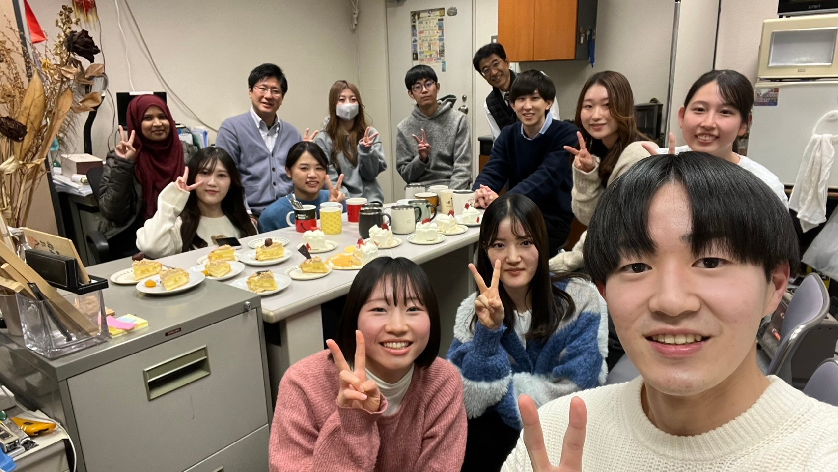 牧野教授の誕生日会と忘年会